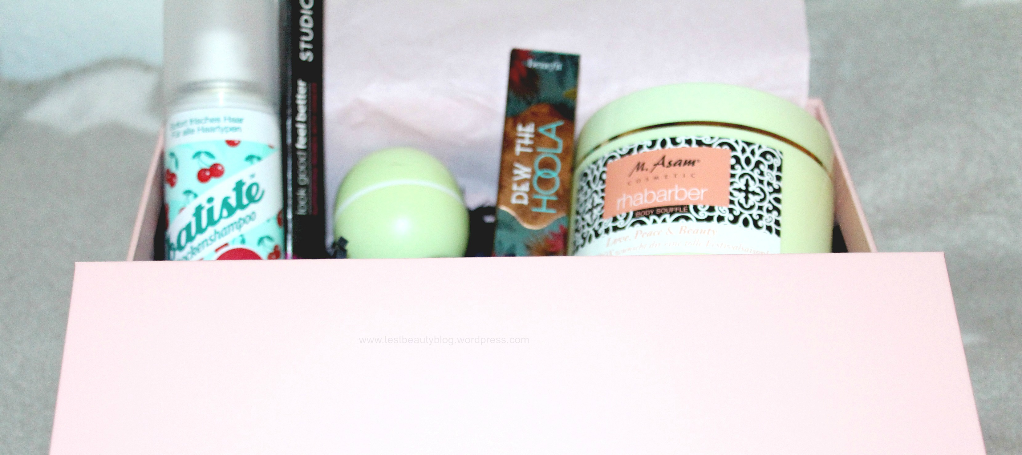 Glossybox Love, Peace& Beauty Edition
